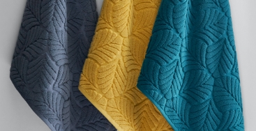 Company Cotton™ 
Leaf Jacquard Towels
